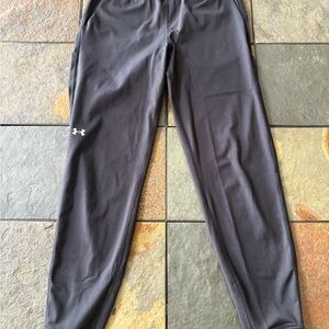 Under Armour Black Fitted Training Pants with Logo